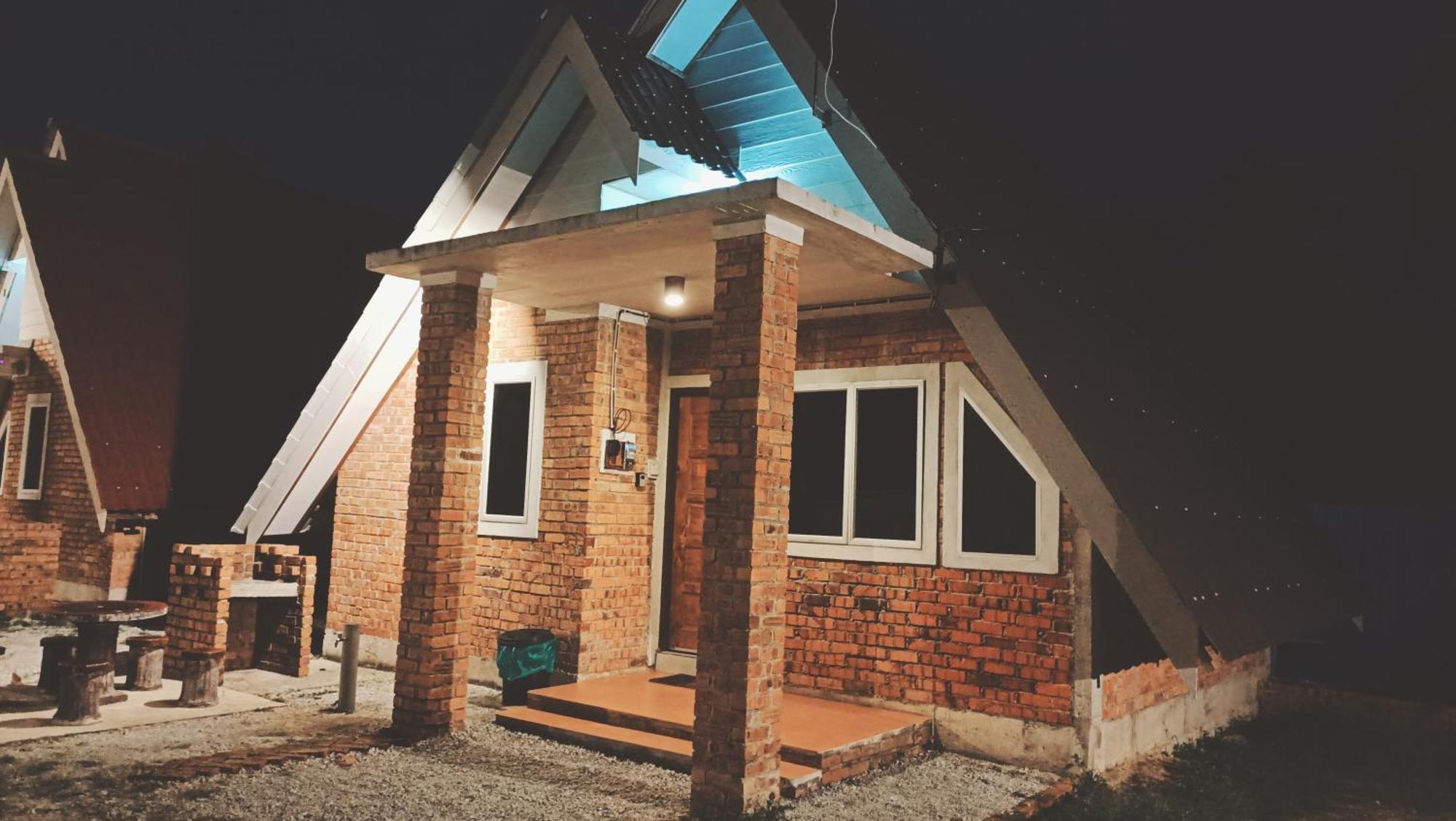 Zainab Cottage Pasir Puteh Exterior photo